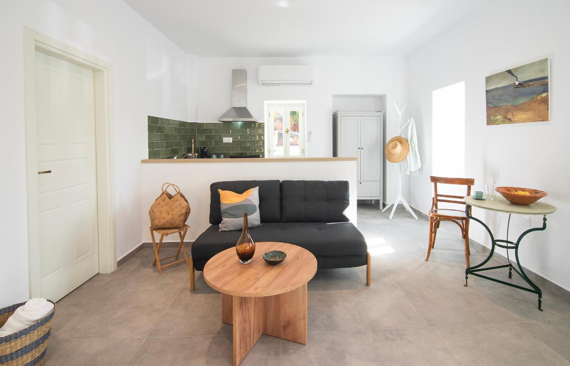 Chora Aegina'S Apartments Bagian luar foto